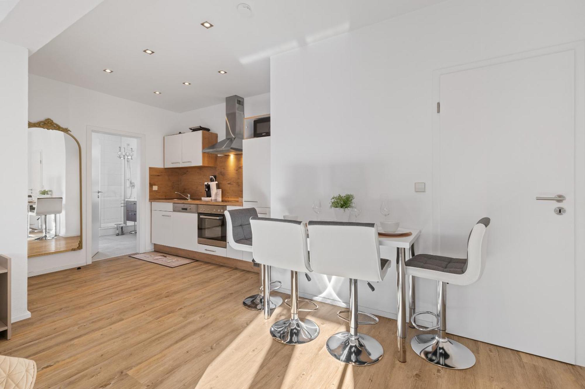 Goldcream Suites - Modern - Netflix - Free Parking Günzburg Eksteriør bilde