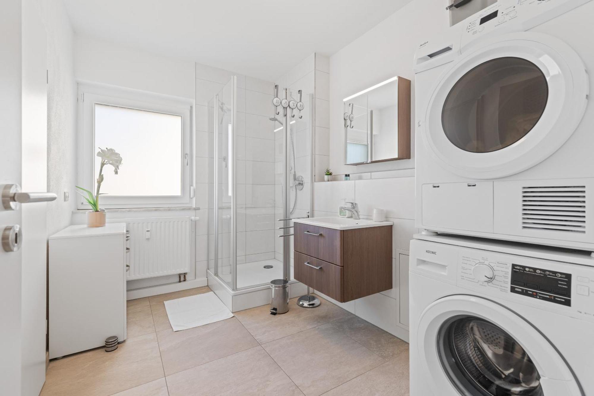 Goldcream Suites - Modern - Netflix - Free Parking Günzburg Eksteriør bilde