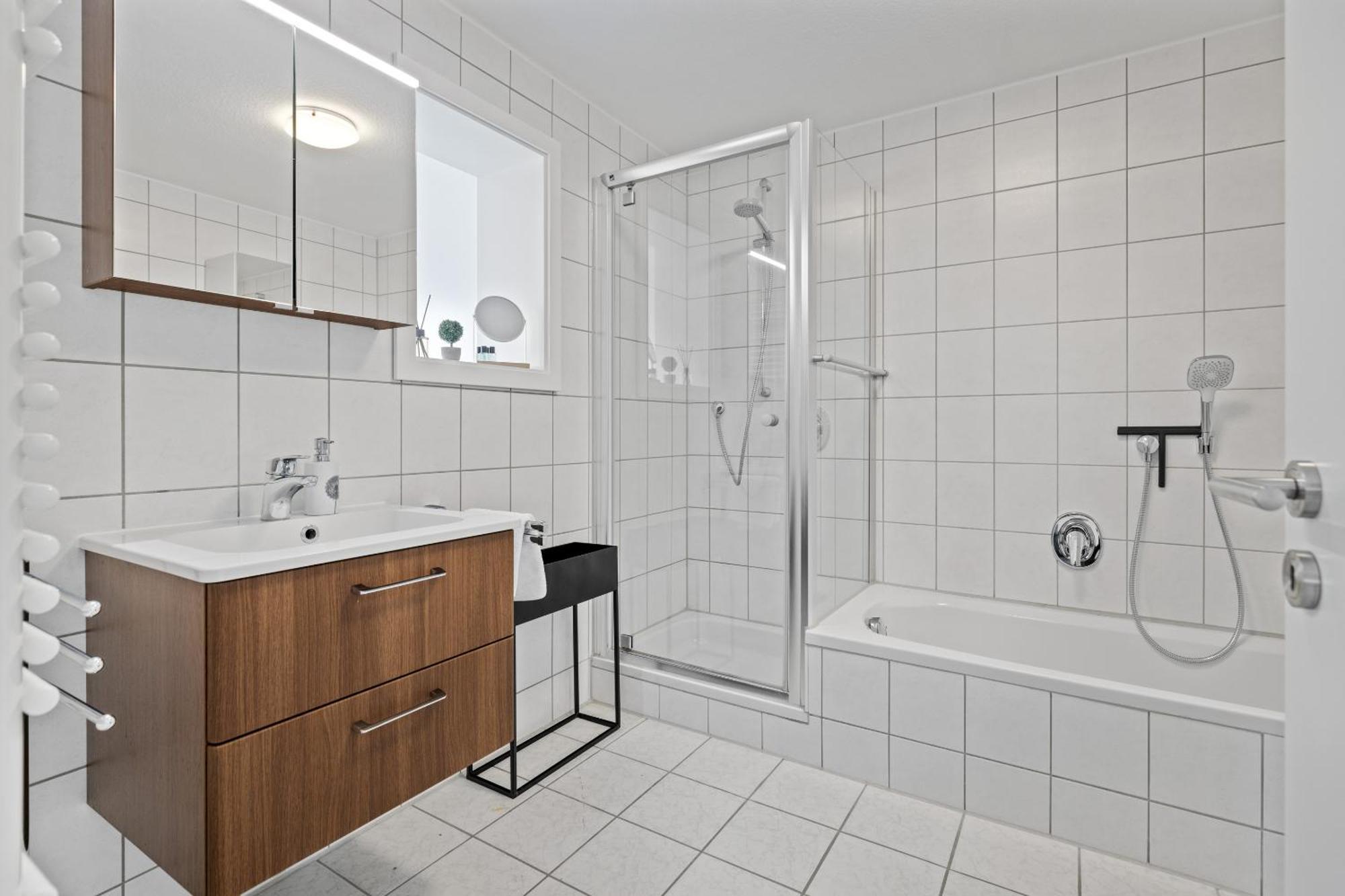 Goldcream Suites - Modern - Netflix - Free Parking Günzburg Eksteriør bilde